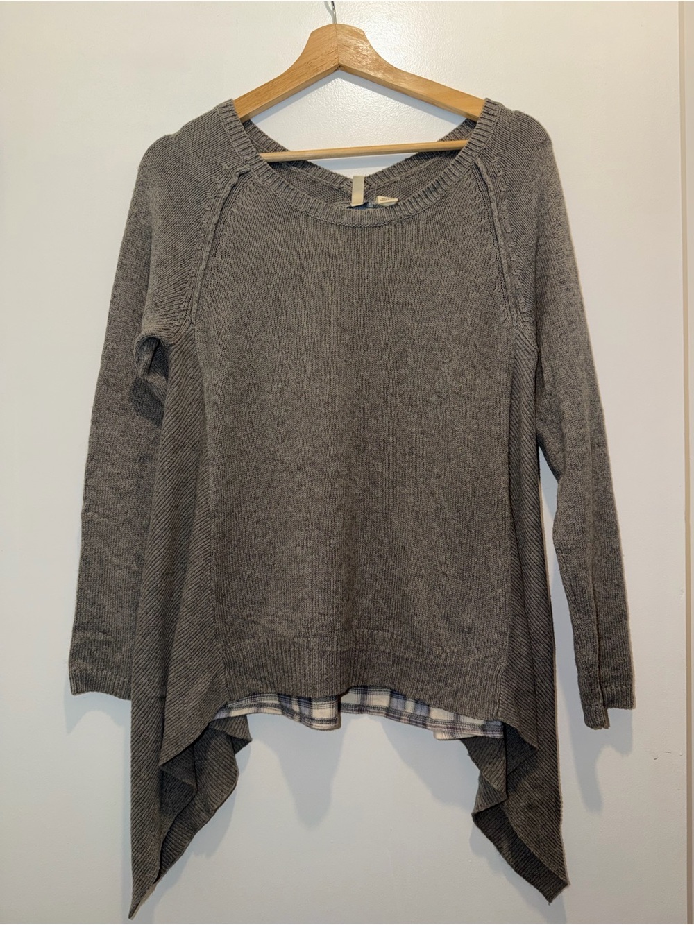 Moth by Anthropologie Sweater Women's XS Charcoal Asymmetric Hem Flannel Back